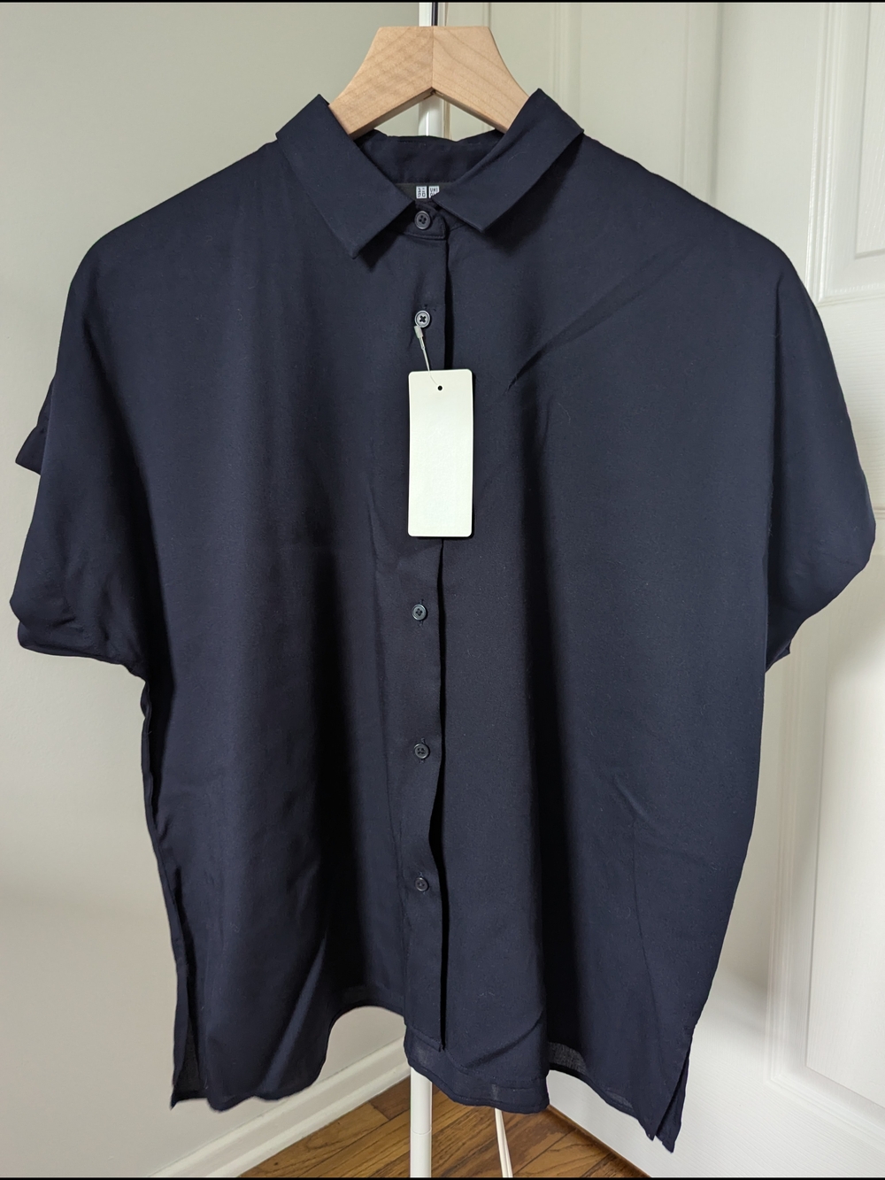 UNIQLO Women's Navy Short Sleeve Blouse - XS